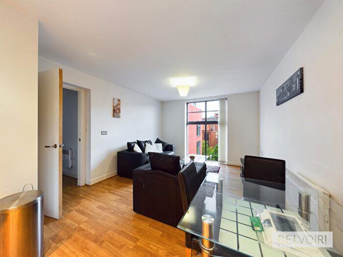 2 Bedroom Flat To Rent In Water Street, Birmingham, B3