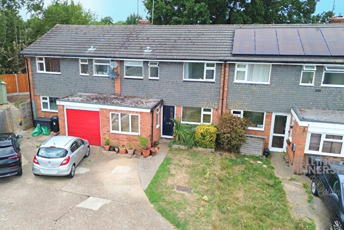 3 Bedroom Terraced House For Sale In Harefield Close, Winnersh, Wokingham, Berkshire, RG41