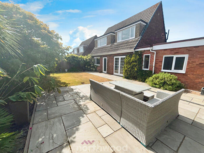 3 Bedroom Detached House For Sale In Somerton Drive, Hatfield Woodhouse, Doncaster, DN7