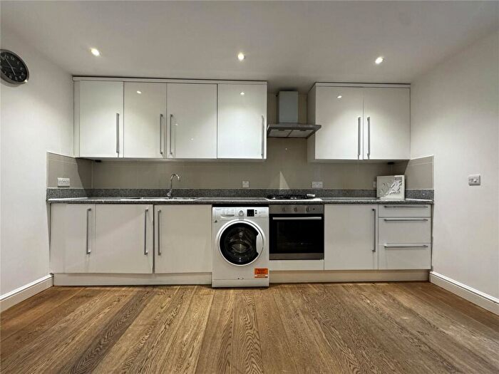 2 Bedroom Apartment To Rent In Richmond Court, HIgh Street, Hornsey, London, N8