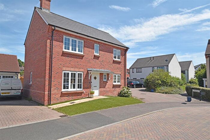 3 Bedroom Detached House To Rent In Greenhouse Gardens, Cullompton, EX15