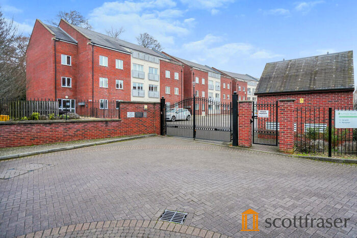 2 Bedroom Apartment To Rent In Beech Road Headington, OX3