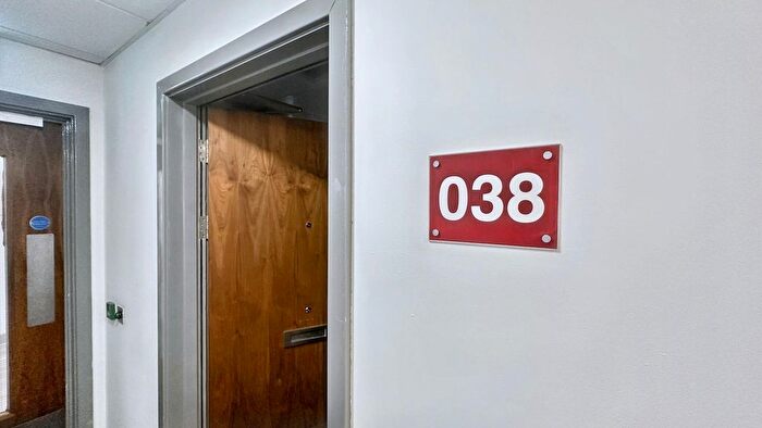 1 Bedroom Flat To Rent In King Square, Kingsdown, Bristol, BS2