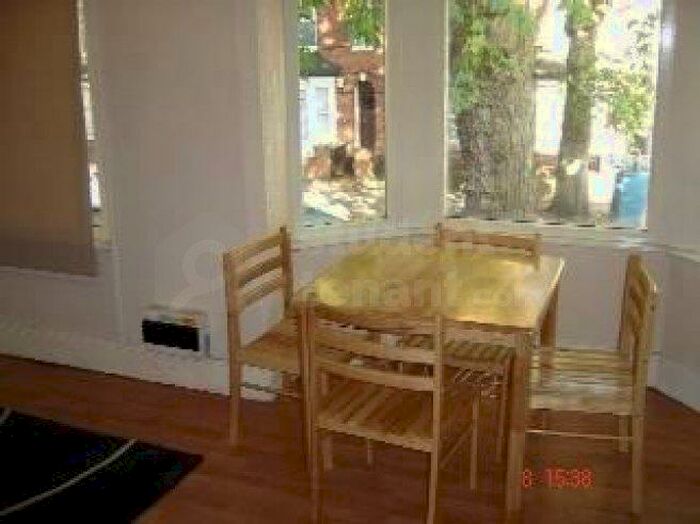 2 Bedroom Flat To Rent In Radford Boulevard, NG7