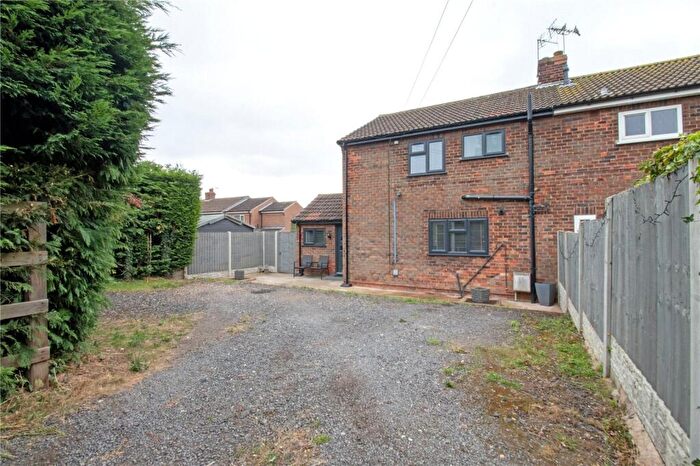 2 Bedroom Semi-Detached House For Sale In Upperthorpe Hill, Westwoodside, Doncaster, Lincolnshire, DN9