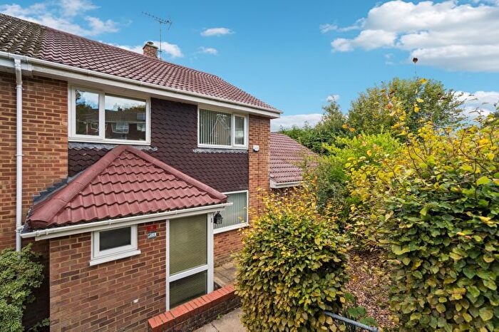 4 Bedroom End Terrace House For Sale In Woodcote Green, High Wycombe, HP13