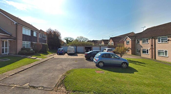 2 Bedroom Apartment To Rent In Beech Tree Close, Stanmore, HA7