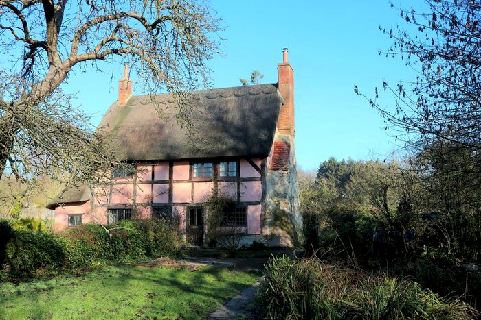 2 Bedroom Cottage To Rent In Nether Winchendon, Aylesbury HP18