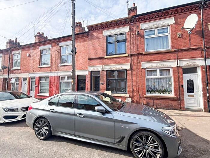 3 Bedroom Terraced House To Rent In Tudor Road, Leicester, LE3