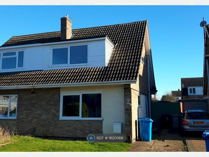 3 Bedroom Semi-Detached House To Rent In St. Josephs Close, Kettering, NN15