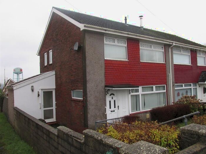 3 Bedroom Property To Rent In Heol Yr Eos, Penllergaer, Swansea, SA4