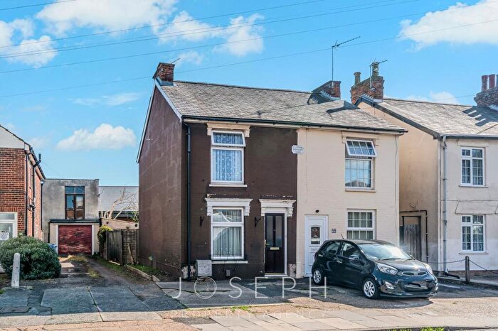 2 Bedroom Semi-Detached House For Sale In Derby Road, Ipswich, IP3