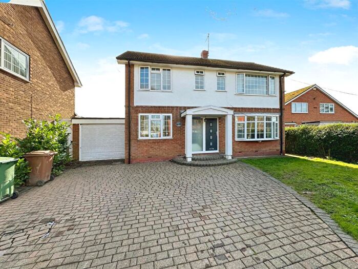 4 Bedroom Detached House For Sale In Greens Lane, Wawne, HU7