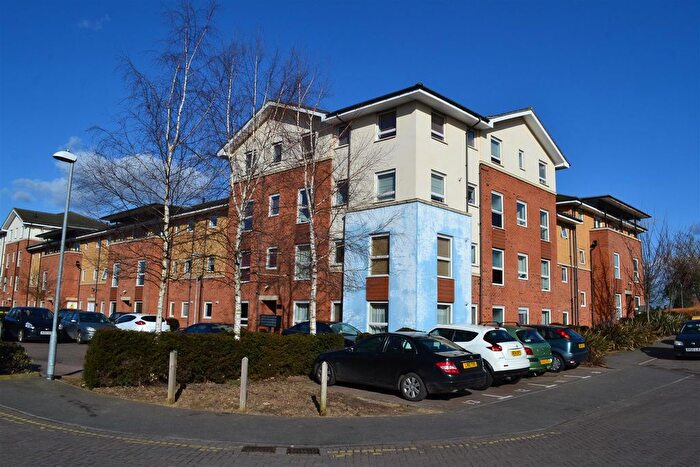 2 Bedroom Flat To Rent In Admiralty Close, West Drayton, UB7