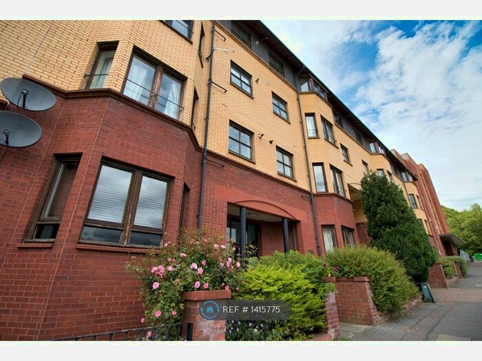 3 Bedroom Flat To Rent In Hopehill Road, Glasgow, G20