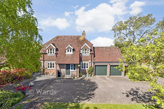 4 Bedroom Detached House For Sale In Hammond Close, Nonington, Kent, CT15