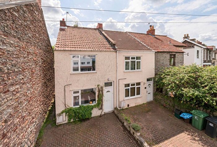 3 Bedroom End Terrace House For Sale In Downend Road, Bristol, BS16