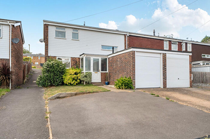 3 Bedroom Semi-Detached House For Sale In Solent Close, Chandlers Ford, Hampshire, SO53