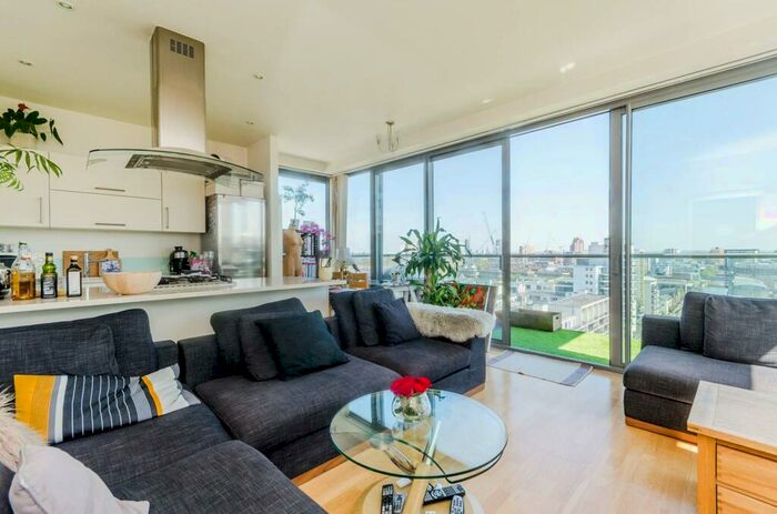 2 Bedroom Flat To Rent In Abbotts Wharf, Poplar, London, E14