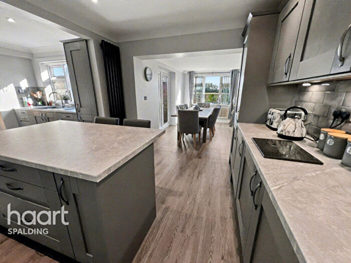 4 Bedroom Detached House For Sale In Puddingpoke Lane, Lutton, PE12