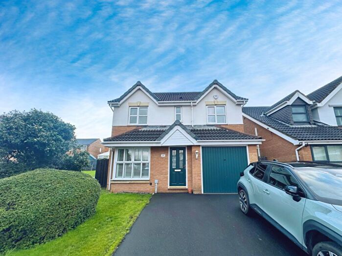4 Bedroom Detached House For Sale In Bede Close, Holystone, Newcastle Upon Tyne, NE12