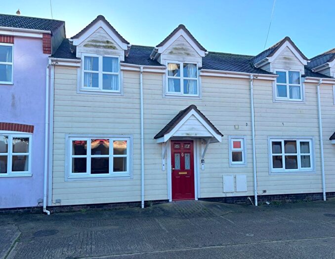 2 Bedroom Terraced House To Rent In Connaught Avenue, Frinton-On-Sea, CO13