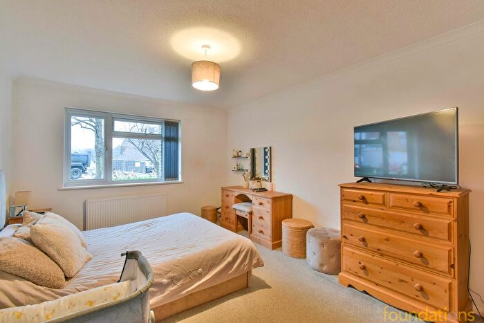 2 Bedroom Flat For Sale In Collington Lane East, Bexhill-On-Sea, TN39