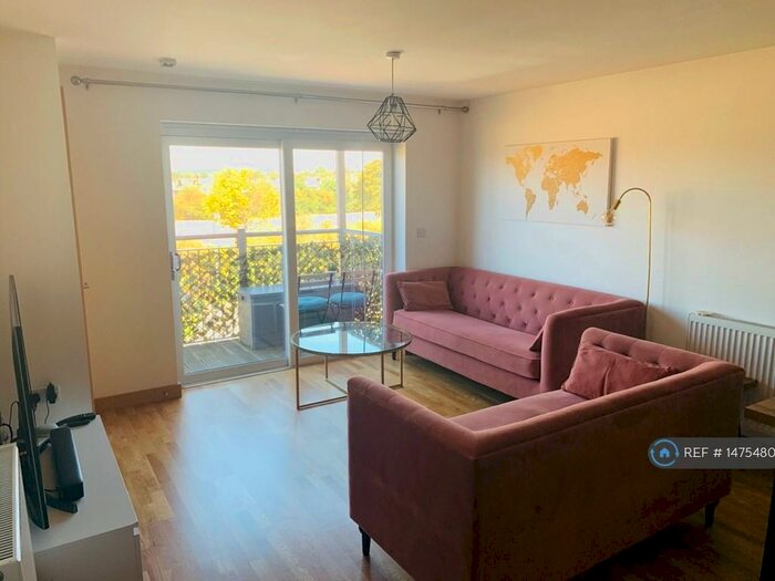 1 Bedroom Flat To Rent In Whitaker Court, Hornchurch, RM11