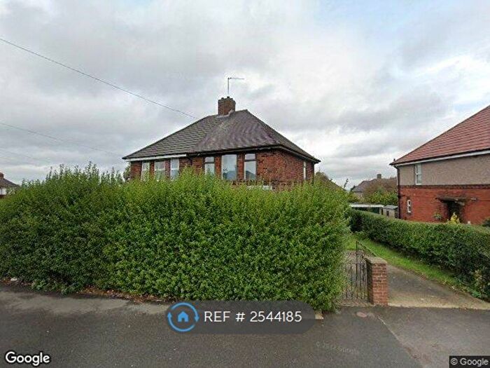 3 Bedroom Semi-Detached House To Rent In Easter Avenu, Sheffild, S2