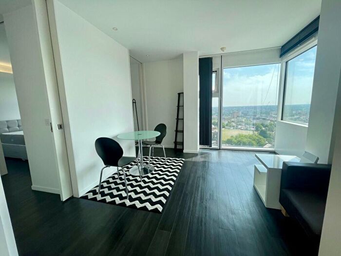 1 Bedroom Apartment For Sale In The Cube, Wharfside Street, Birmingham, B1