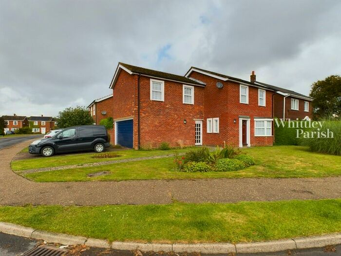 5 Bedroom Detached House For Sale In Astley Cooper Place, Brooke, NR15