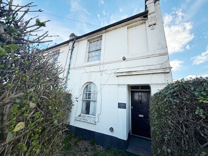3 Bedroom End Terrace House For Sale In Baddow Road, Chelmsford, Essex, CM2