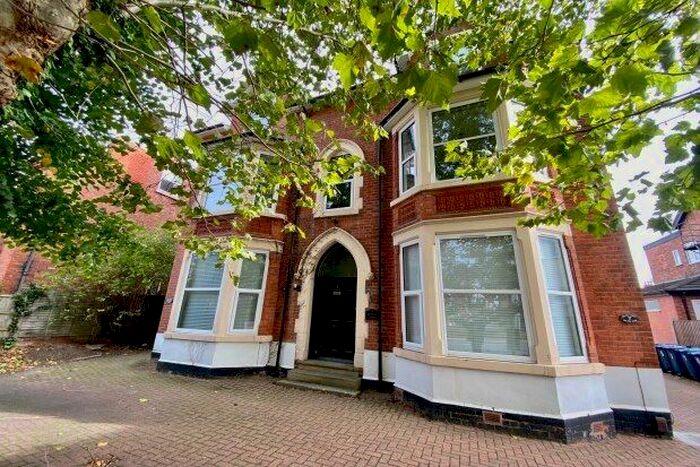 2 Bedroom Flat To Rent In Melton Road, Nottingham, NG2