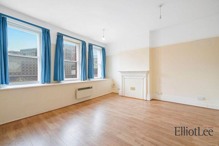 3 Bedroom Flat To Rent In Station Road, Harrow, HA1