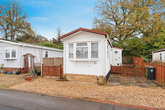 1 Bedroom Park Home For Sale In Kingsway Park, Bristol, BS30