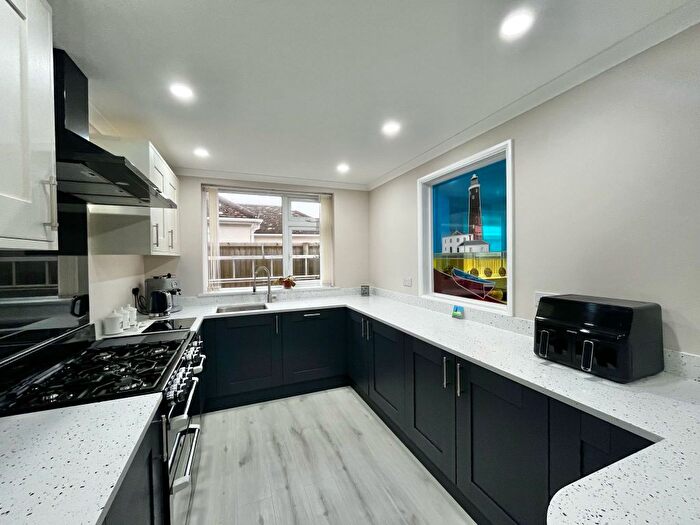 4 Bedroom Bungalow For Sale In Dungeness Road, Lydd, TN29