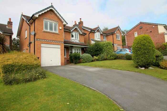 4 Bedroom Detached House To Rent In Greenleigh Close, Bolton, BL1