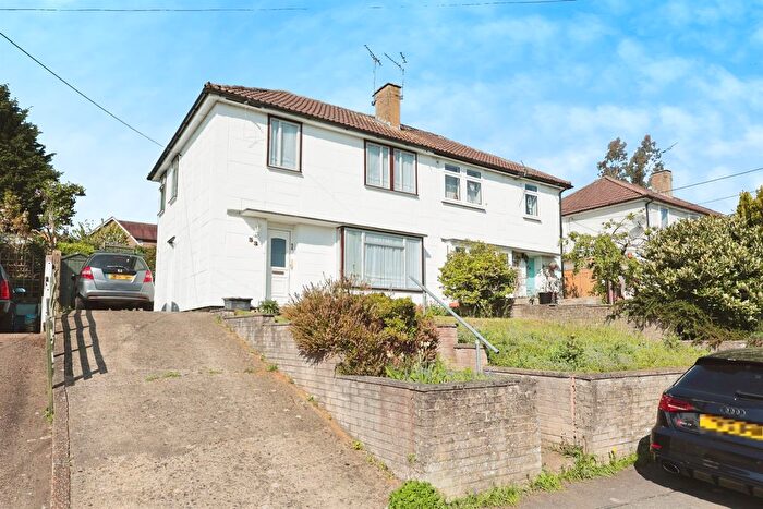 3 Bedroom Semi-Detached House For Sale In Lynton Road, Chesham, HP5