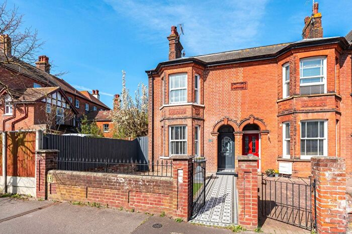 4 Bedroom Semi Detached House For Sale In London Road South, Lowestoft, NR33