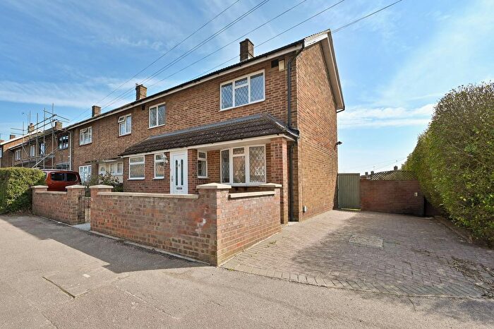 3 Bedroom End Terrace House For Sale In Peascroft Road, Hemel Hempstead, HP3