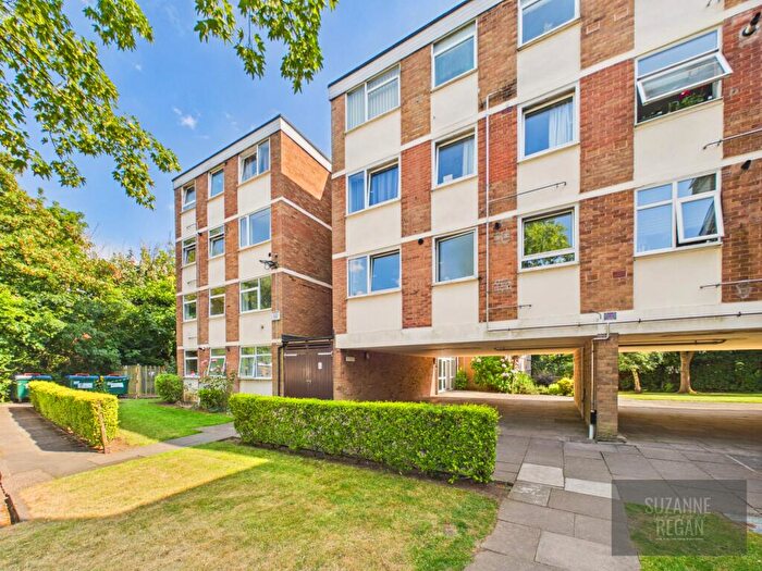 2 Bedroom Flat For Sale In Forest Court, Unicorn Lane, Eastern Green, Coventry, CV5