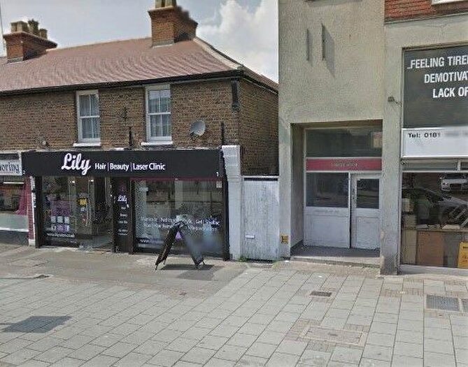 2 Bedroom Flat To Rent In Whitchurch Lane, Edgware, HA8