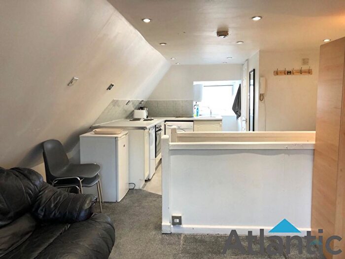 1 Bedroom Studio To Rent In Mare Street, Hackney, E8