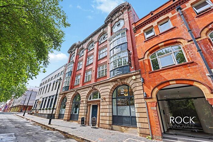 2 Bedroom Apartment For Sale In St Pauls Square, Birmingham, B3