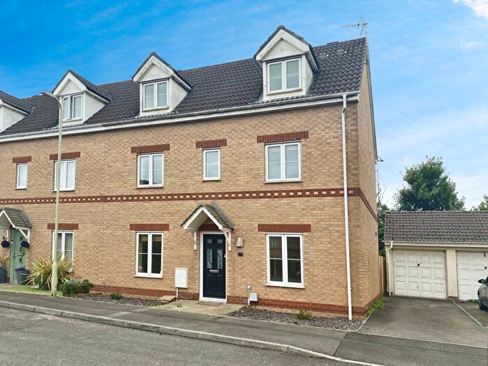 4 Bedroom Property To Rent In Hill Court, Broadlands, CF31