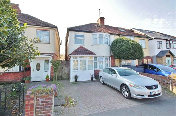 4 Bedroom Semi-detached House To Rent In Whitton Dene, Isleworth, TW7