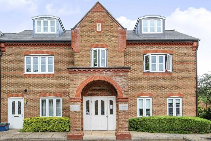 1 Bedroom Flat To Rent In Kingsleigh Close, Brentford, TW8