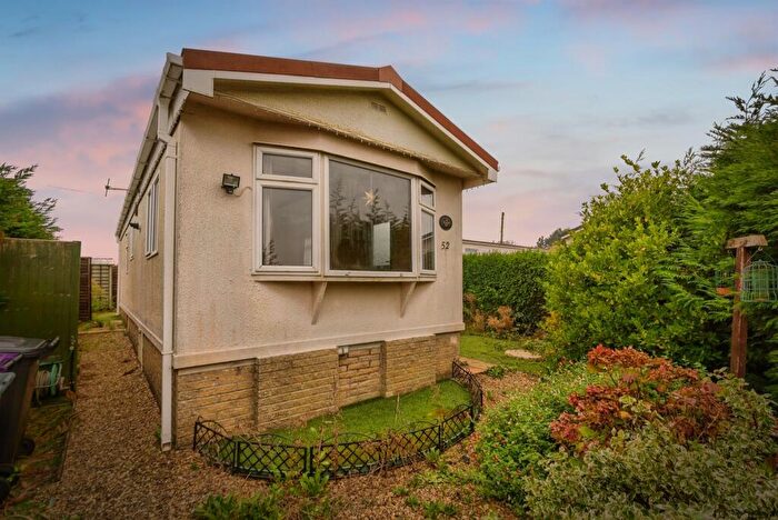 1 Bedroom Park Home For Sale In Cheveley Park, Grantham, NG31