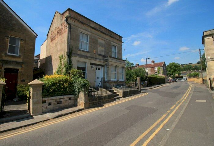 3 Bedroom Link Detached House To Rent In Trafalgar Road, Bath, BA1