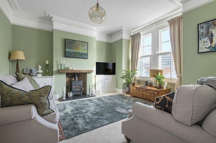 3 Bedroom Terraced House To Rent In Manor Lane London, SE13